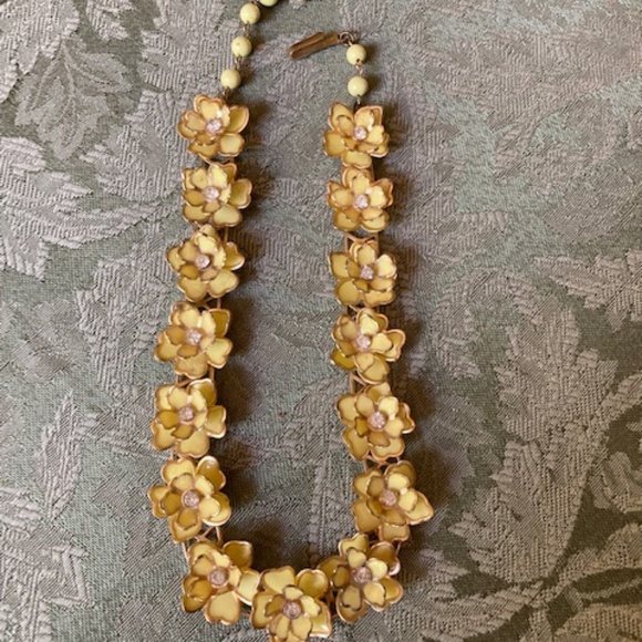Vintage 1950's Necklace 🌼 - Picture 2 of 6